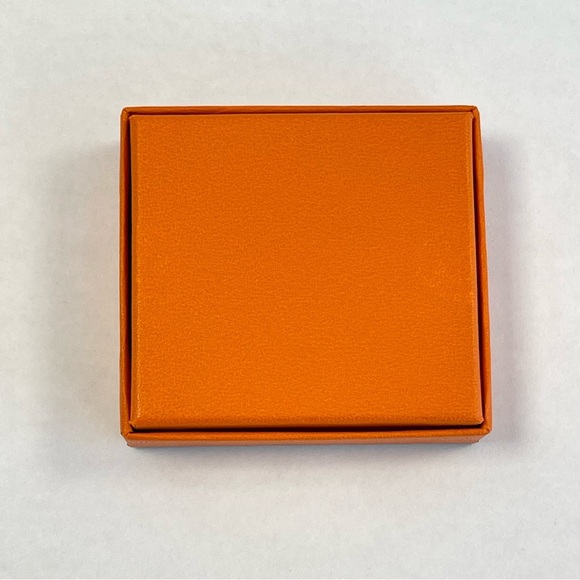 Hermes Bag Charm Leather Apple on Silver-tone Chain - Preloved - Picture 14 of 14